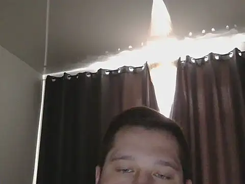 LionEdwin online show from February 26, 8:36 am