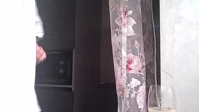 JulianaGold1 online show from September 11, 3:23 pm