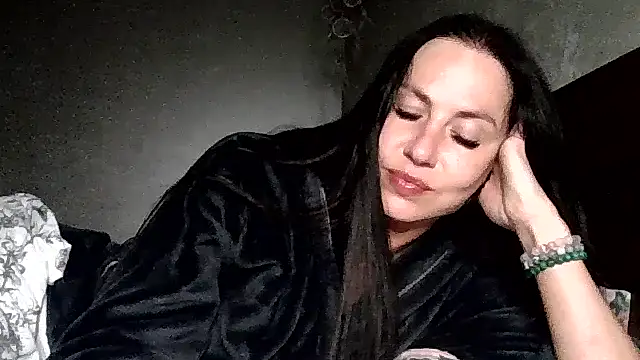 JulianaGold1 online show from May 24, 9:26 pm