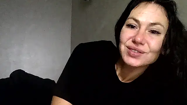 JulianaGold1 online show from November 9, 8:13 pm