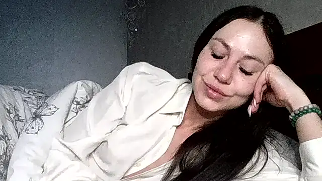 JulianaGold1 online show from February 20, 5:37 am