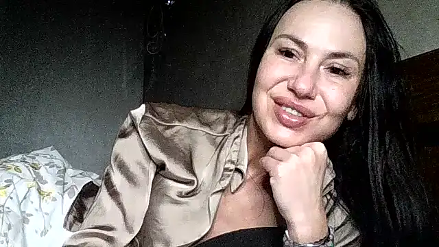 JulianaGold1 online show from March 29, 6:53 pm