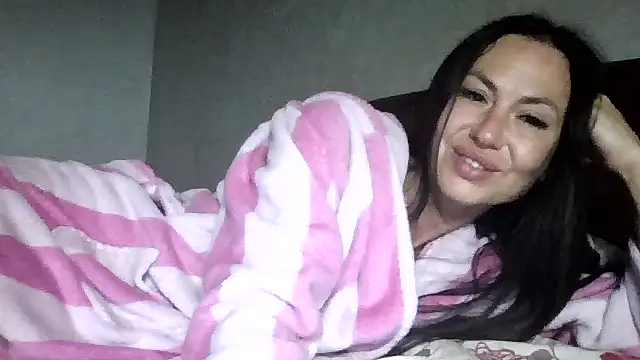 JulianaGold1 online show from September 10, 10:42 pm