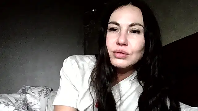 JulianaGold1 online show from March 6, 6:58 pm