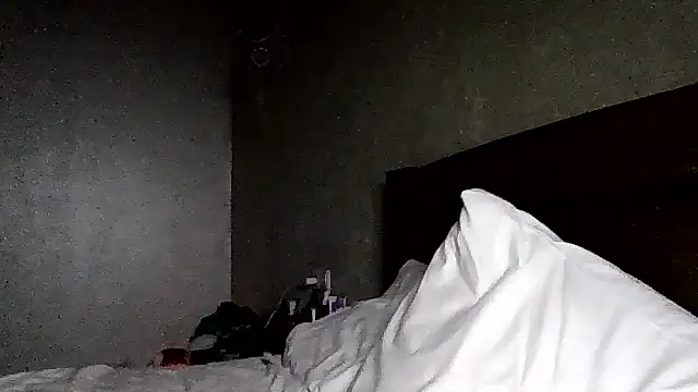 JulianaGold1 online show from January 10, 9:43 pm