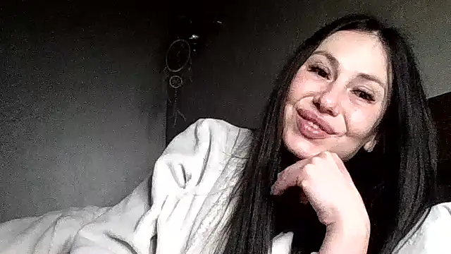 JulianaGold1 online show from February 5, 9:43 pm