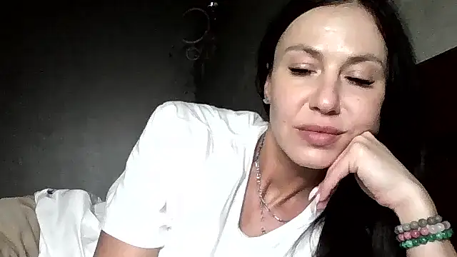 JulianaGold1 online show from March 24, 8:42 pm