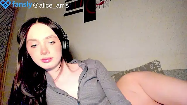 Alice  Aris online show from March 8, 6:55 pm