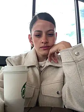 alana15 online show from December 5, 8:17 pm