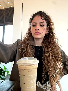 alana15 online show from November 27, 9:26 pm