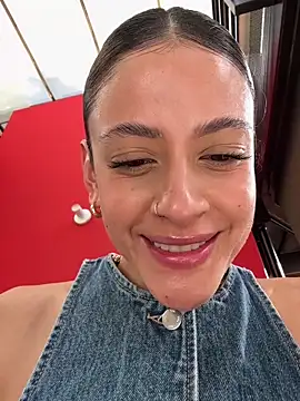 alana15 online show from March 7, 9:20 pm