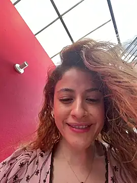 Snapshot of alana15 chatting on July 17, 9:45 pm alana15 online show from July 17, 9:45 pm