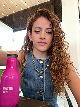 alana15 online show from January 10, 9:21 pm