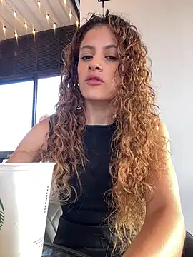 alana15 online show from October 25, 9:37 pm