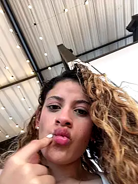 alana15 online show from November 7, 9:52 pm