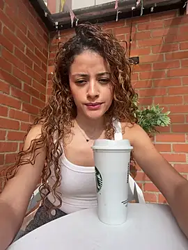 alana15 online show from April 8, 8:54 pm