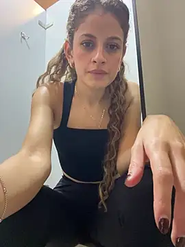 alana15 online show from February 9, 1:35 pm
