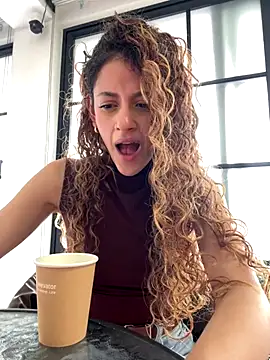 alana15 online show from November 17, 8:24 pm