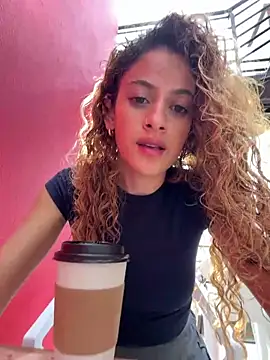 alana15 online show from April 7, 9:49 pm