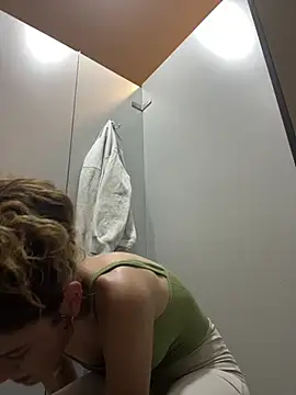 alana15 online show from February 6, 10:32 pm