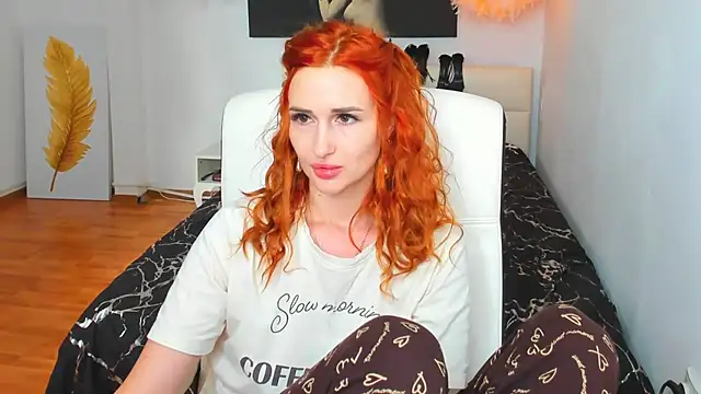Snapshot of Red_Fairy_ chatting on June 18, 6:23 am Red Fairy online show from June 18, 6:23 am
