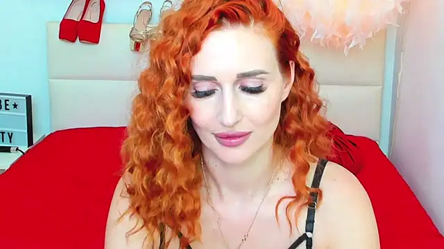 Snapshot of Red_Fairy_ chatting on June 5, 6:52 am Red Fairy online show from June 5, 6:52 am