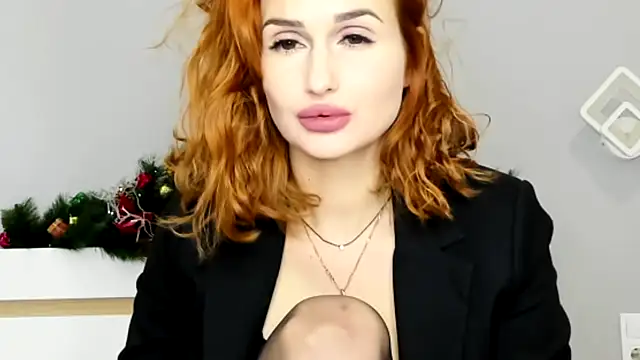 Red Fairy  online show from January 3, 1:46 pm