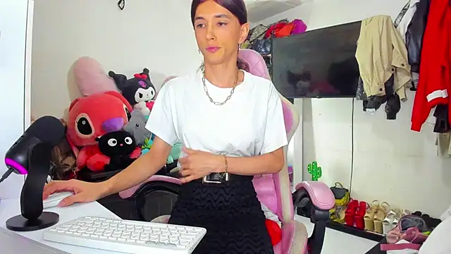 Snapshot of Lawrncesofiets chatting on October 14, 5:57 pm Lawrncesofiets online show from October 14, 5:57 pm