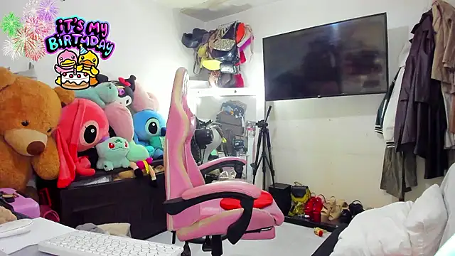 Lawrncesofiets online show from January 13, 6:01 pm