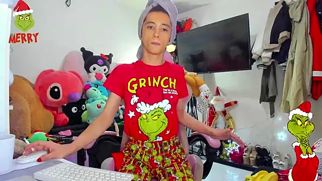 Lawrncesofiets online show from December 18, 3:38 pm