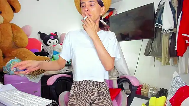 Snapshot of Lawrncesofiets chatting on November 16, 4:12 pm Lawrncesofiets online show from November 16, 4:12 pm