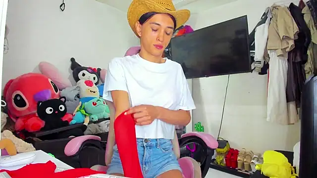 Snapshot of Lawrncesofiets chatting on October 24, 5:23 pm Lawrncesofiets online show from October 24, 5:23 pm