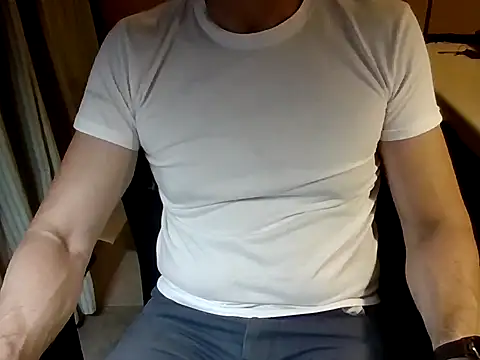 mariohurt101 online show from December 20, 3:37 pm