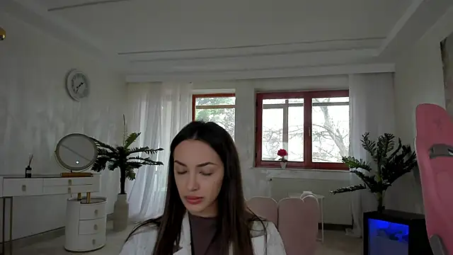 TiffanyHouston  online show from March 17, 7:57 am