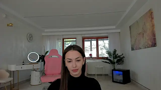 TiffanyHouston  online show from February 14, 7:28 am