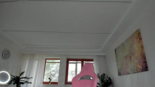 TiffanyHouston  online show from March 17, 2:01 pm