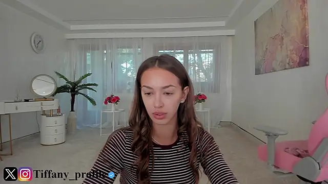 TiffanyHouston  online show from November 2, 6:29 am