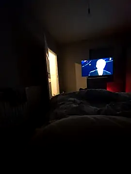 elenaUK online show from December 27, 1:00 am