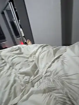 elenaUK online show from November 27, 10:32 pm