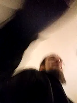 Snapshot of BunnyandClydeDk chatting on February 1, 12:51 am BunnyandClydeDk online show from February 1, 12:51 am