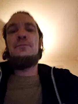 Snapshot of BunnyandClydeDk chatting on December 25, 4:12 am BunnyandClydeDk online show from December 25, 4:12 am