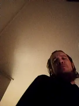 Snapshot of BunnyandClydeDk chatting on February 23, 4:39 am BunnyandClydeDk online show from February 23, 4:39 am