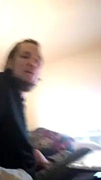 Snapshot of BunnyandClydeDk chatting on January 9, 8:13 am BunnyandClydeDk online show from January 9, 8:13 am