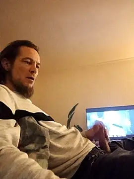 Snapshot of BunnyandClydeDk chatting on February 3, 12:58 am BunnyandClydeDk online show from February 3, 12:58 am