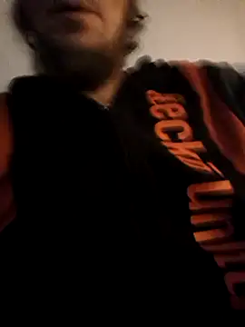 Snapshot of BunnyandClydeDk chatting on January 13, 9:09 pm BunnyandClydeDk online show from January 13, 9:09 pm