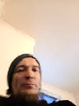 Snapshot of BunnyandClydeDk chatting on December 2, 1:52 pm BunnyandClydeDk online show from December 2, 1:52 pm