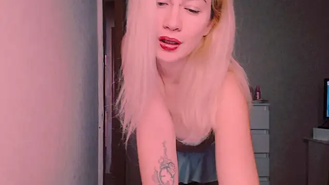 xxxcharismaaa online show from October 29, 6:56 am