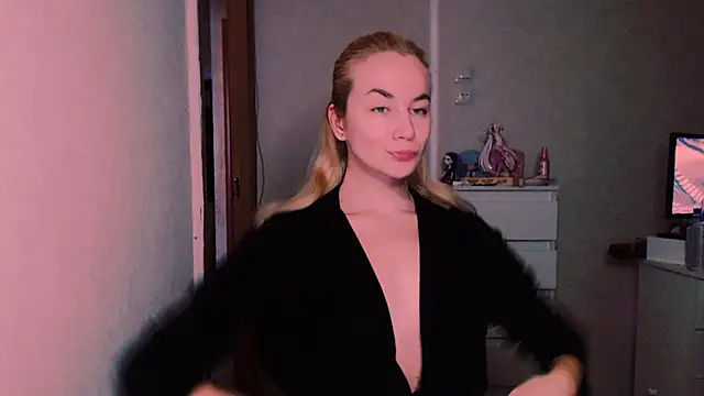 Snapshot of xxxcharismaaa chatting on October 7, 7:48 pm xxxcharismaaa online show from October 7, 7:48 pm