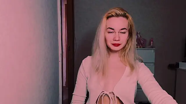 xxxcharismaaa online show from October 23, 6:45 am