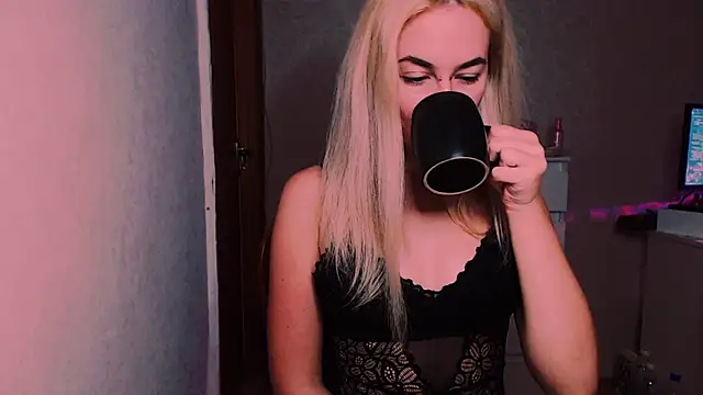 xxxcharismaaa online show from October 21, 7:13 pm